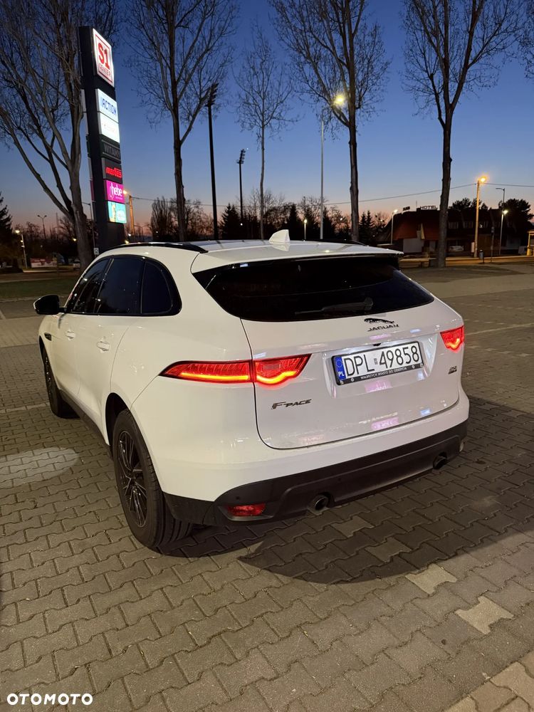 Jaguar F-Pace 2.0 i4P AWD R-Sport - 5
