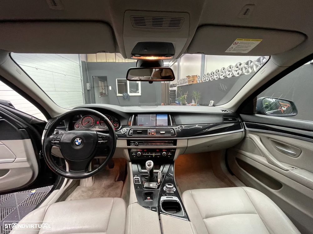 BMW 520 d Touring Luxury Line - 17