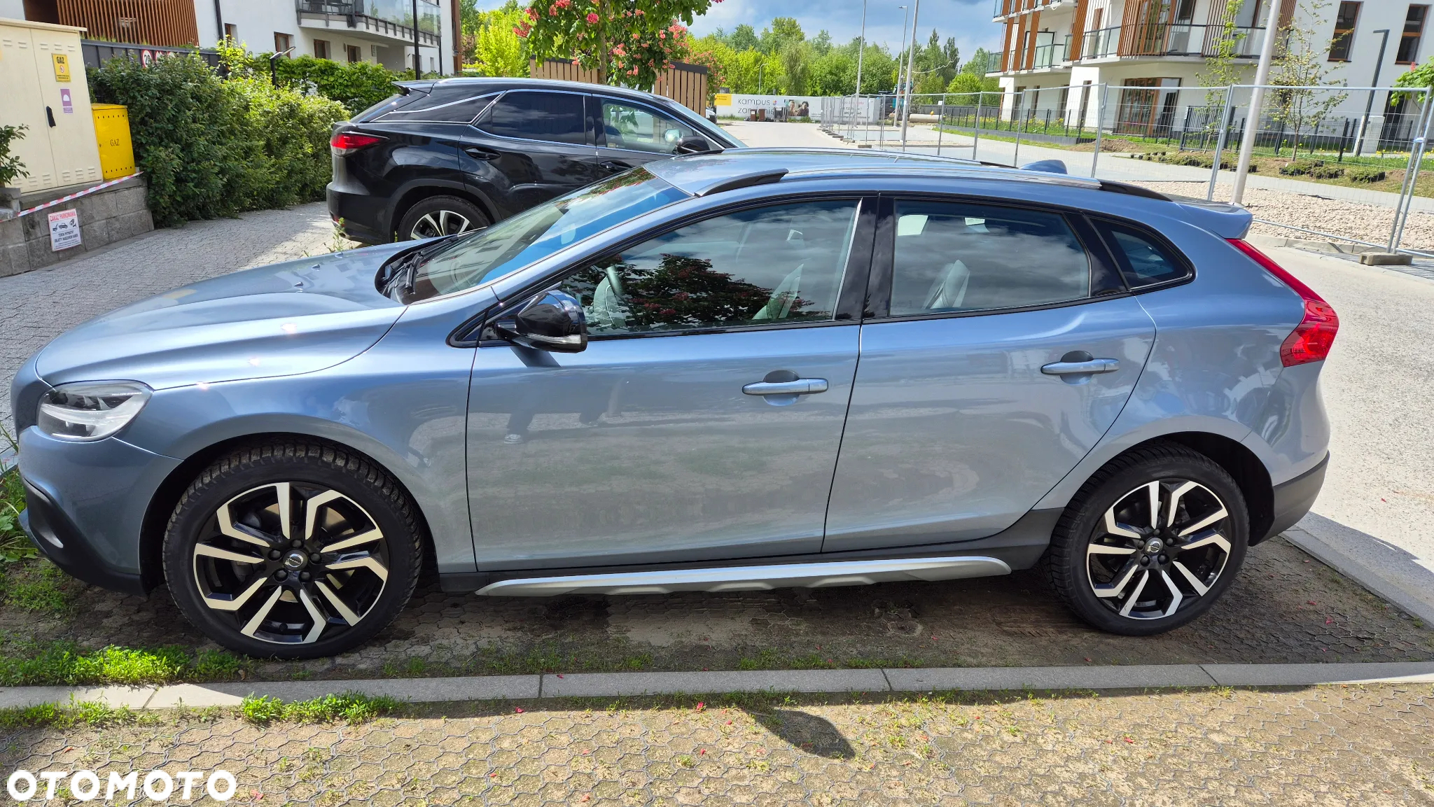 Volvo V40 Cross Country T3 Drive-E Summum - 2