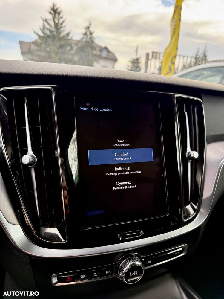 Volvo V60 B4 D Geartronic Momentum Pro - 30