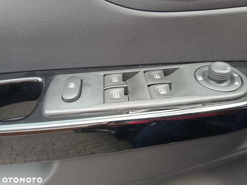 Renault Captur (ENERGY) TCe 90 LIFE - 22