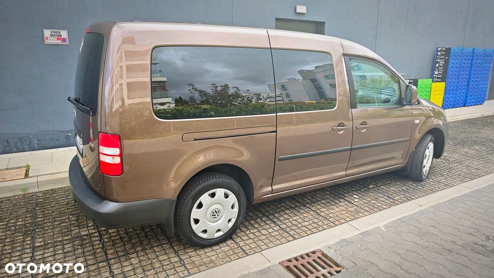 Volkswagen Caddy Maxi Trendline DSG - 12