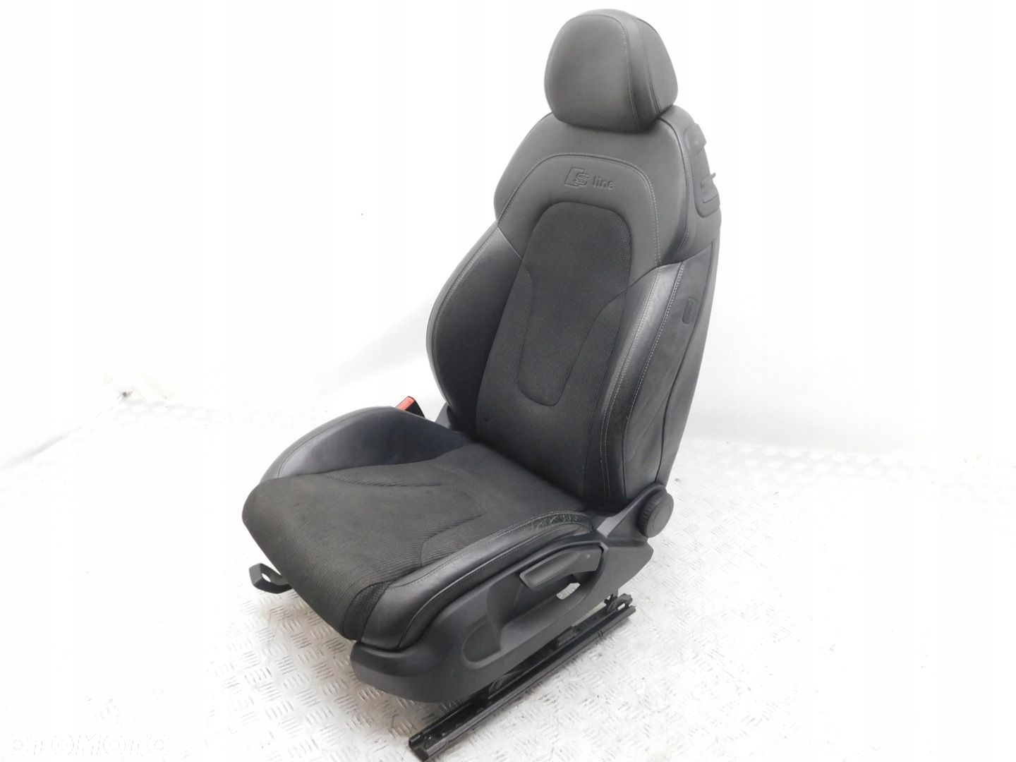 FOTELE SKÓRZANE S-LINE kpl - AUDI TT 8J 06-14 EU - 3