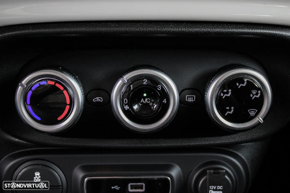 Fiat 500L 1.3 MJ City Cross - 38