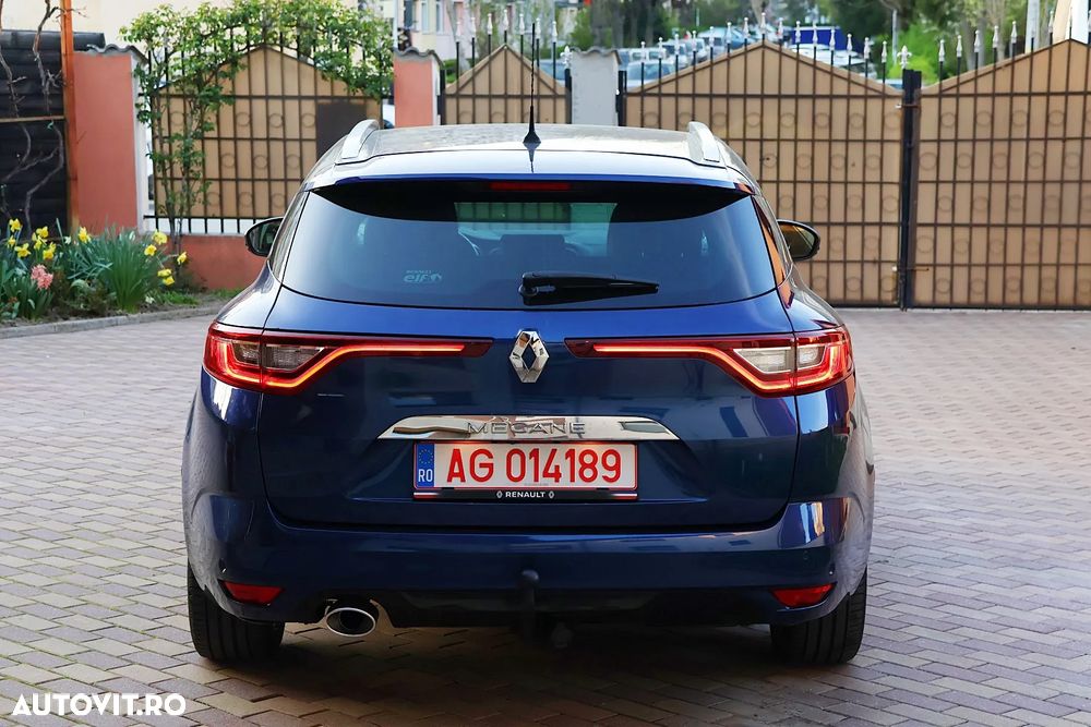 Renault Megane ENERGY dCi 110 Start & Stop Bose Edition - 11