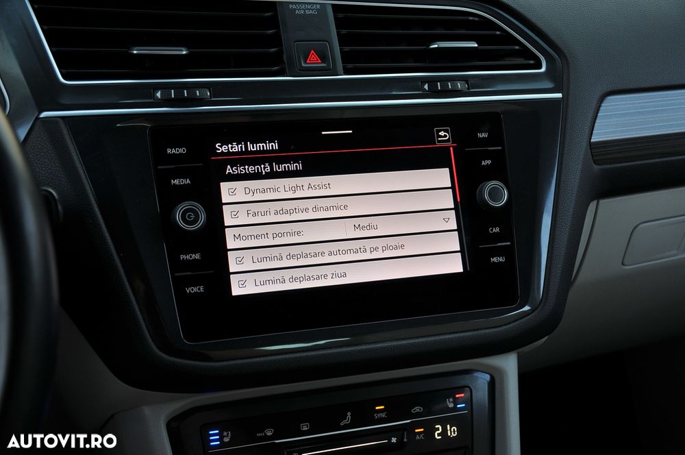 Volkswagen Tiguan 2.0 TDI SCR 4MOTION DSG Elegance - 20
