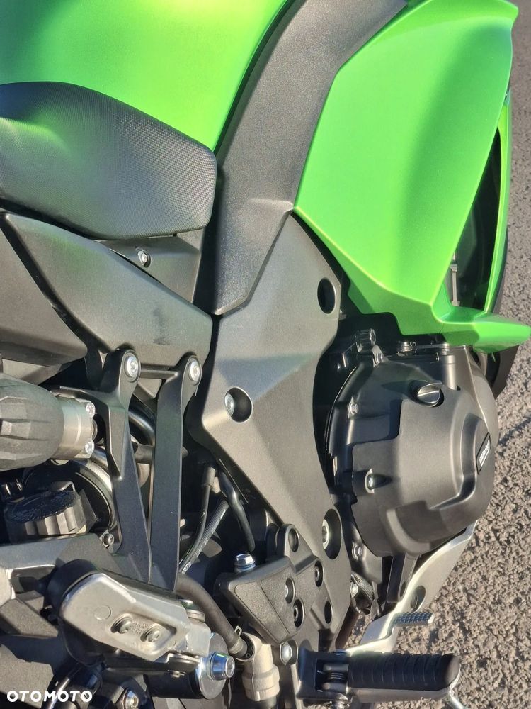 Kawasaki Ninja 1000 SX - 12