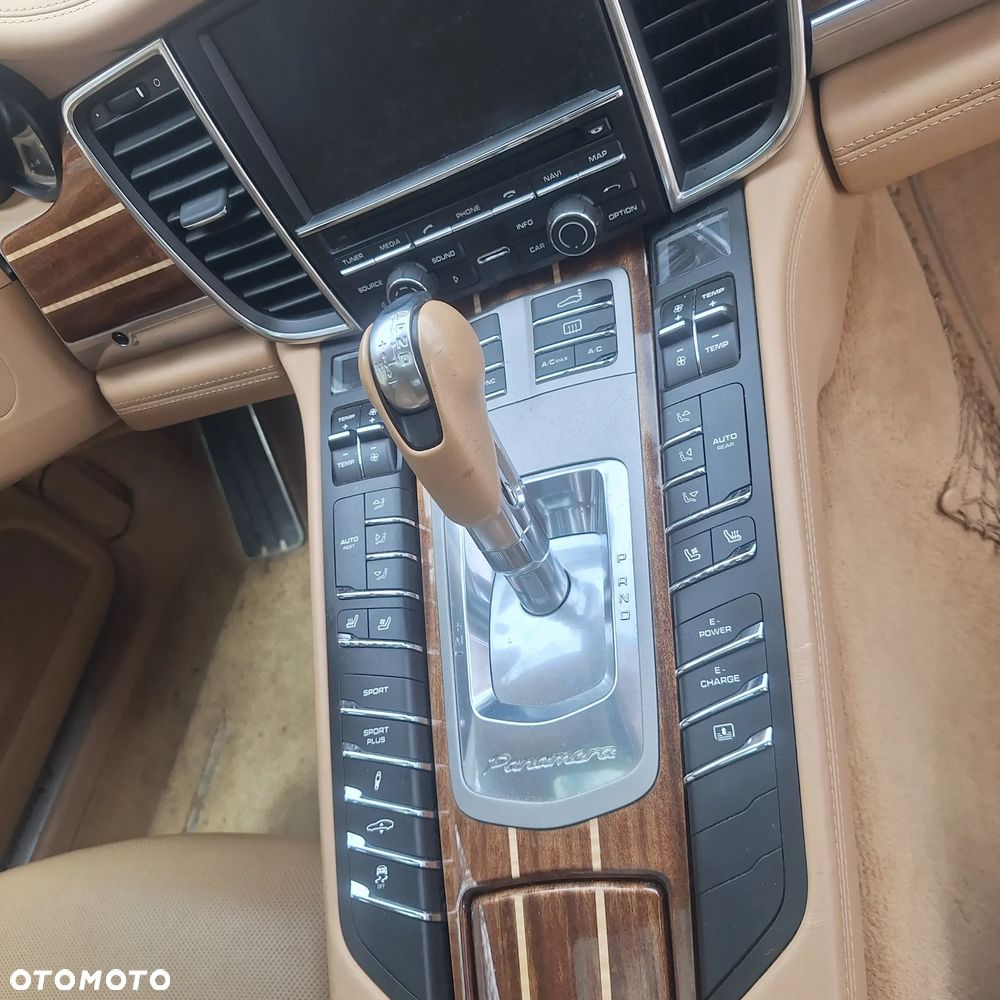 Porsche Panamera S E-Hybrid - 13