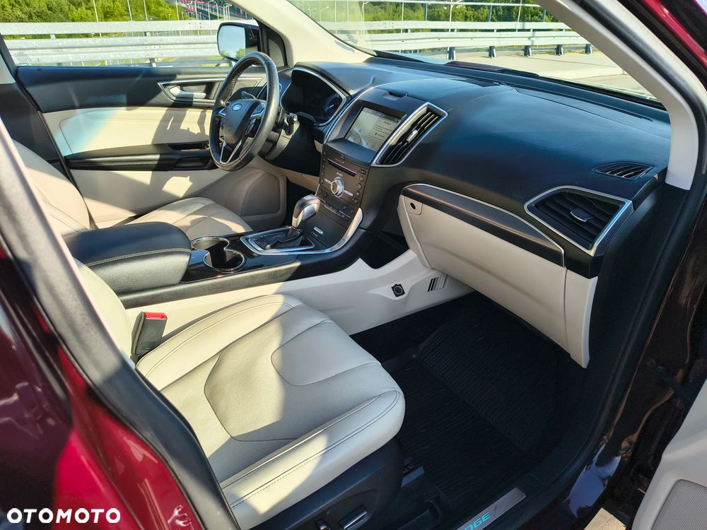 Ford Edge - 12
