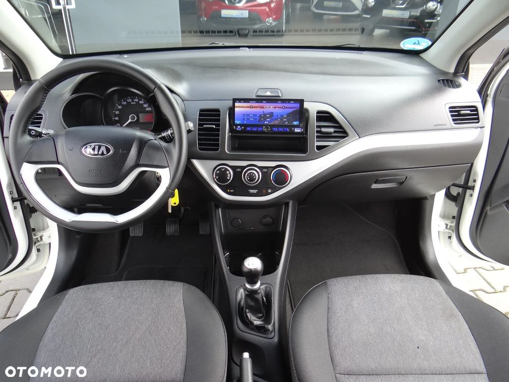 Kia Picanto 1.0 Dream Team Edition - 28