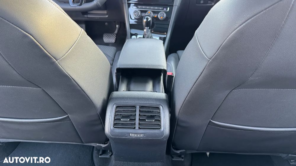 Volkswagen Golf Variant 2.0 TDI (BlueMotion Technology) DSG Highline - 18