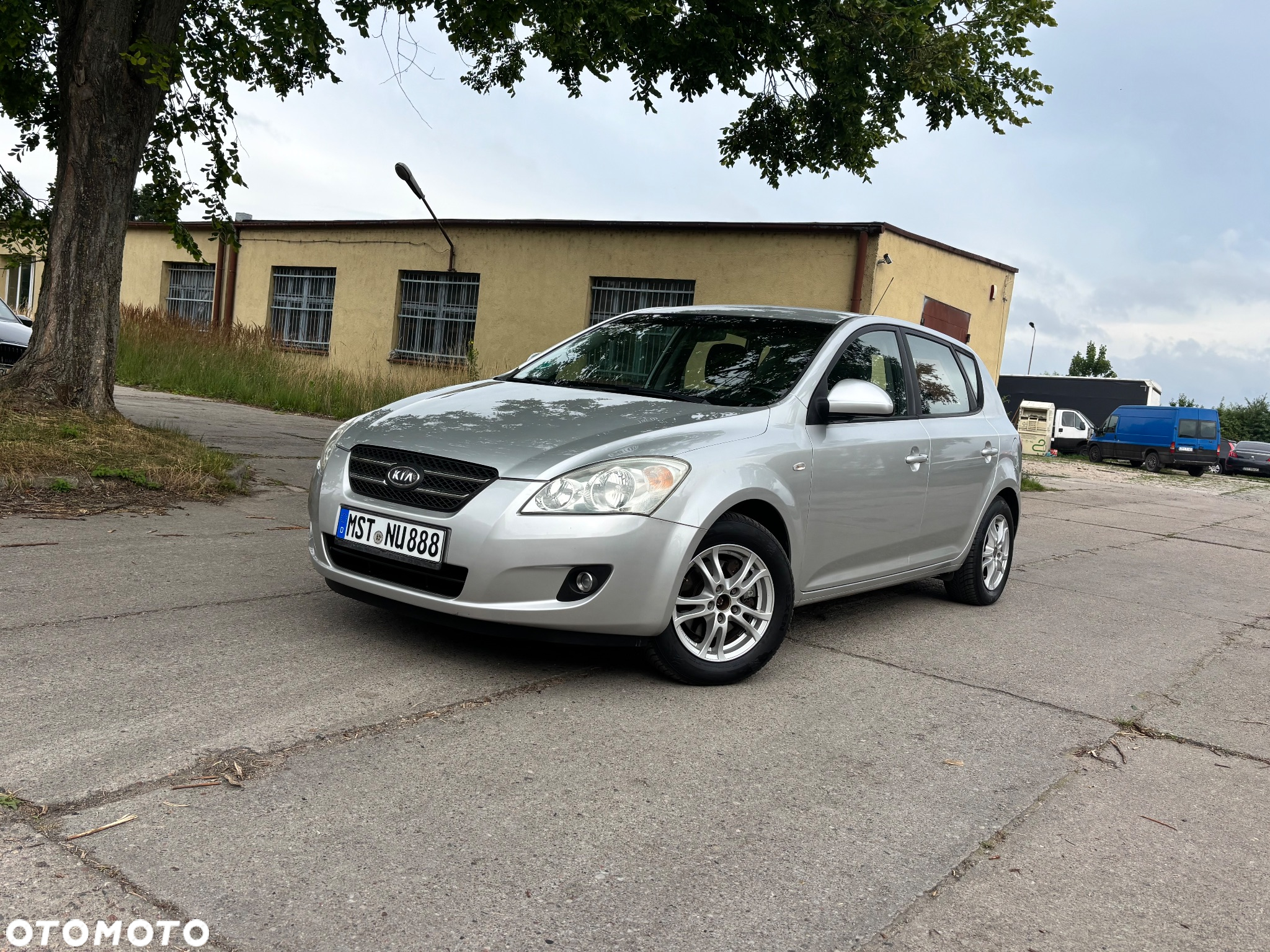 Kia Ceed 2.0 CVVT Spirit - 32