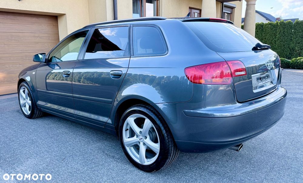 Audi A3 Sportback 1.6 Ambiente - 3