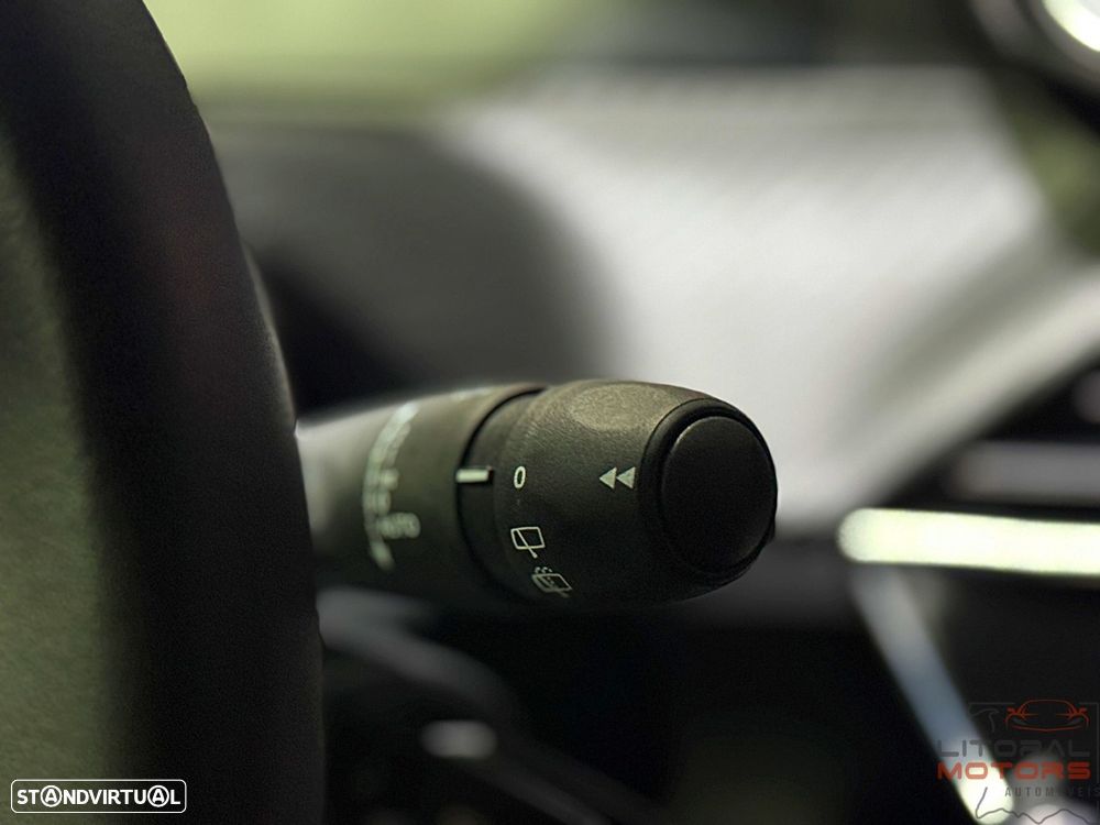 Peugeot 2008 1.2 PureTech Allure - 25