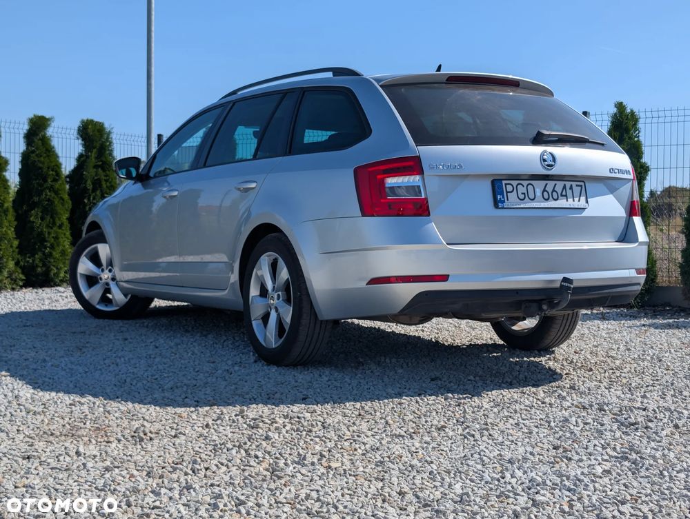 Skoda Octavia 2.0 TDI DSG Style - 6