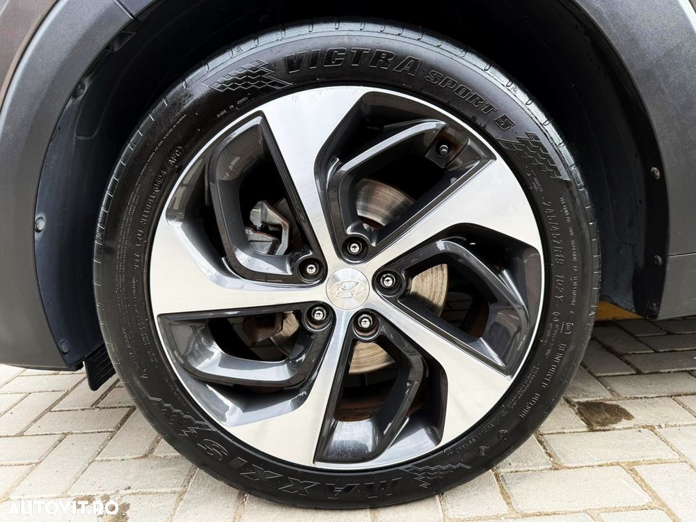 Hyundai Tucson 2.0 CRDI 4WD Automatik Style - 18