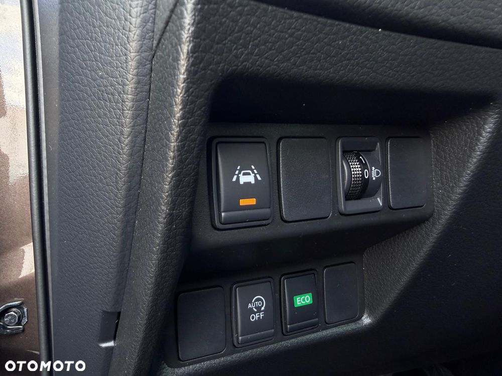 Nissan Qashqai 1.3 DIG-T DCT N-TEC - 26