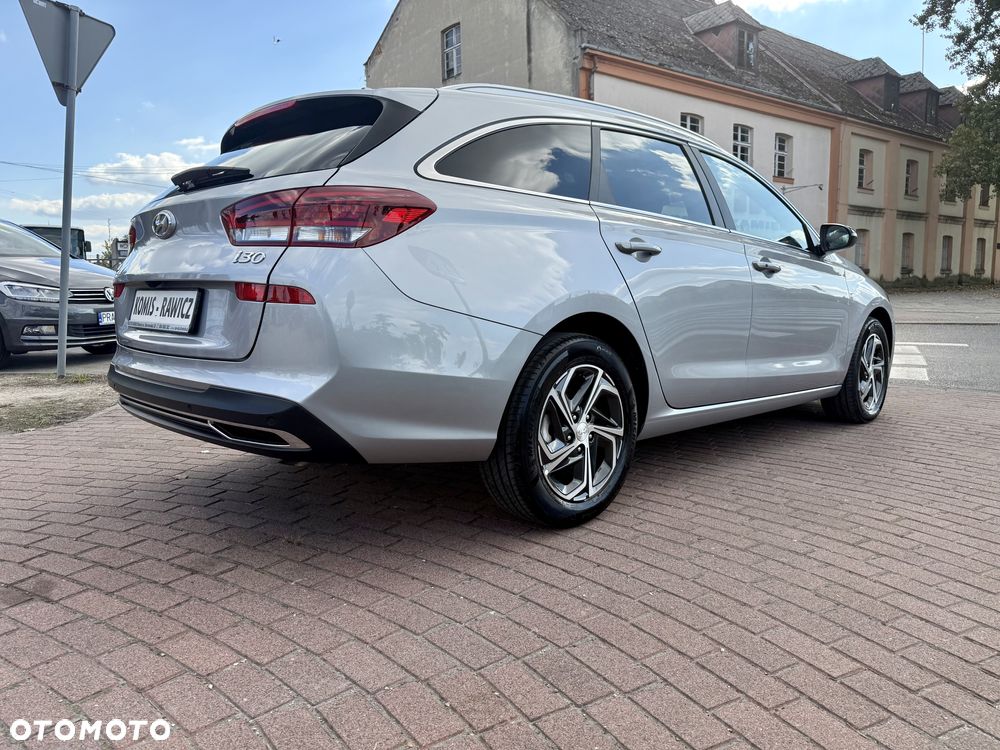 Hyundai i30 Kombi 1.5 T-GDI 48V-Hybrid Intro - 28