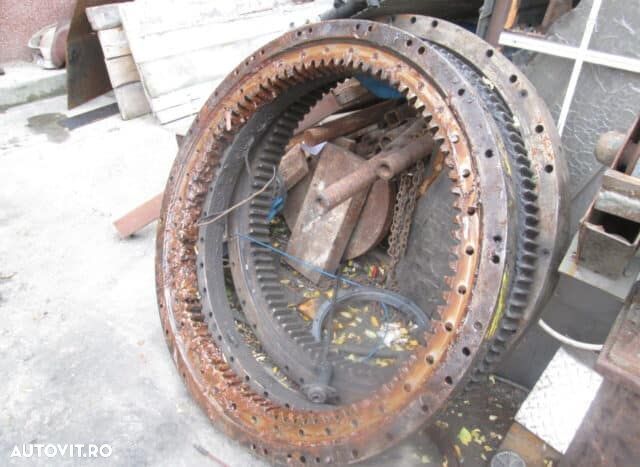 Coroana de rotire komatsu pw130 - 1