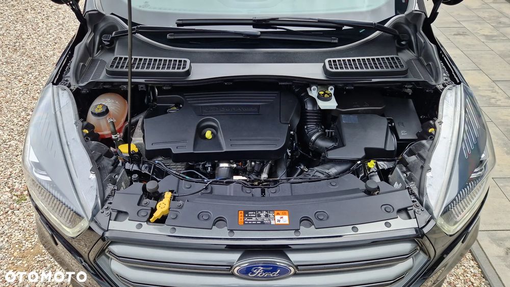 Ford Kuga 2.0 TDCi 4x4 ST-Line - 39