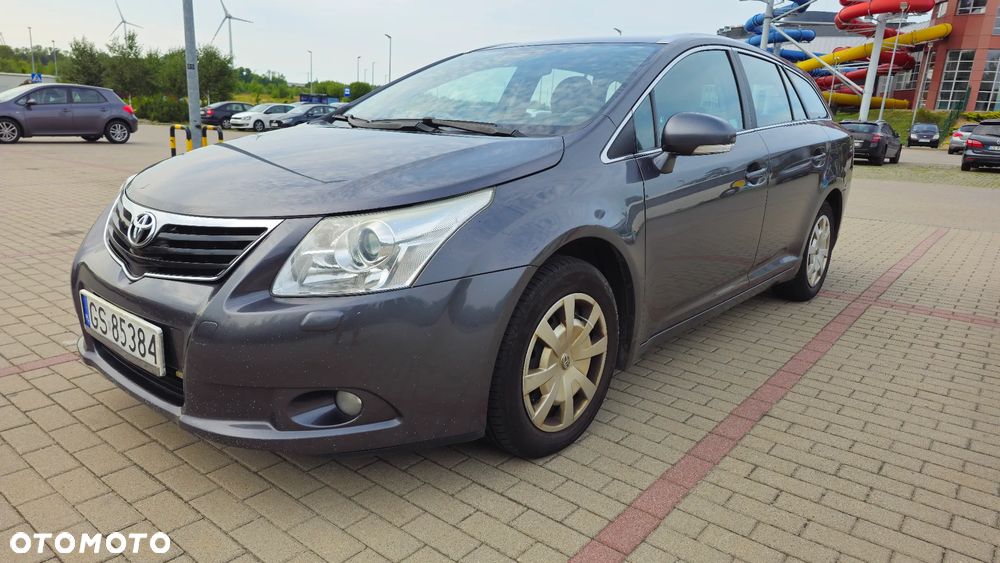 Toyota Avensis 2.0 D-4D 2010 - 1