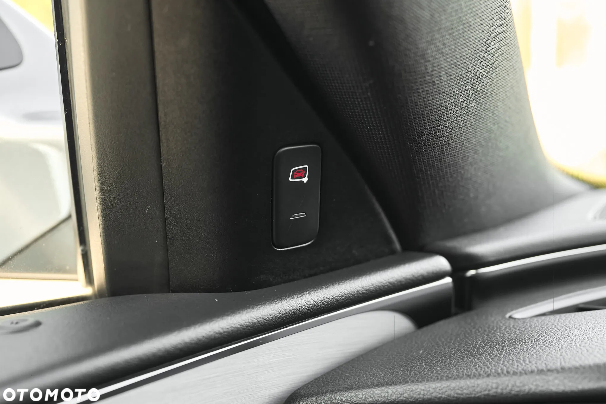 Audi A6 Avant 2.0 TDI Ultra S tronic - 30