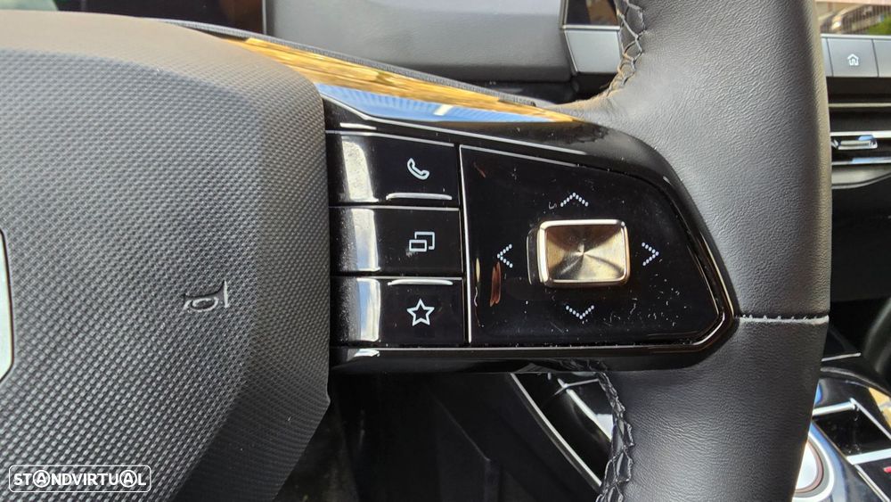 MG MG4 64 kWh Luxury - 16