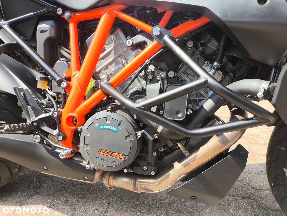 KTM Super Duke - 12