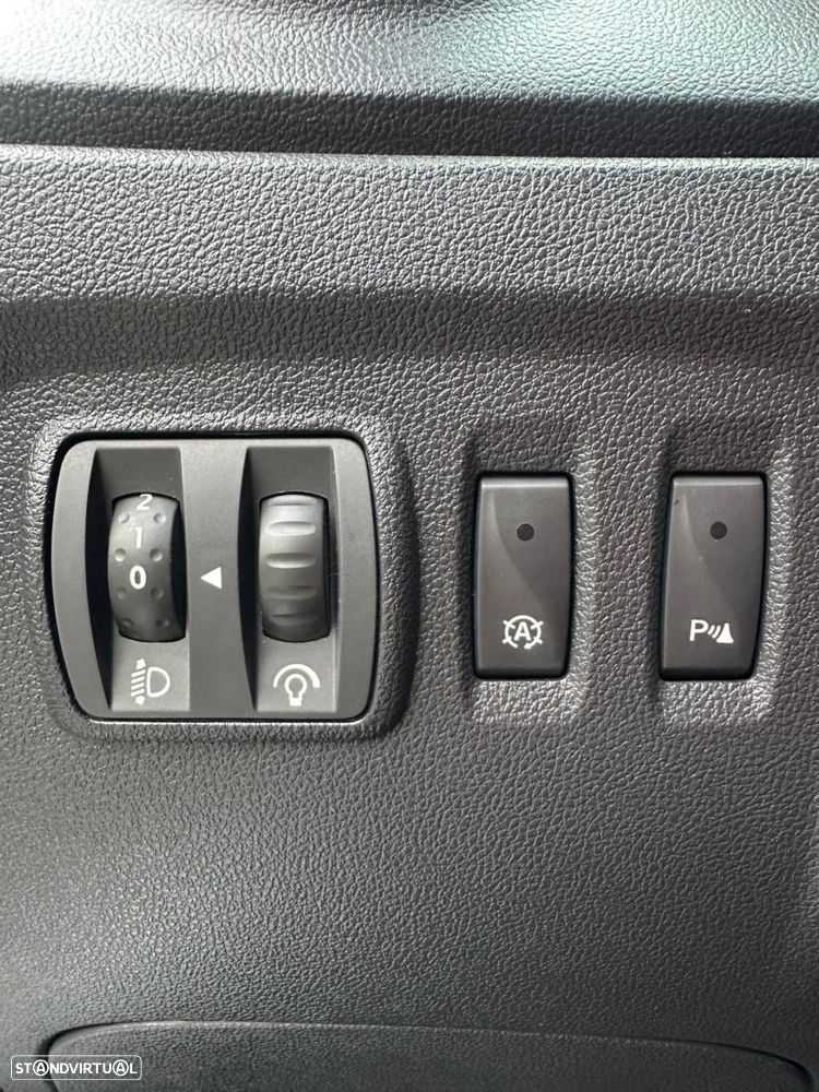 Renault Captur 0.9 TCE - 19