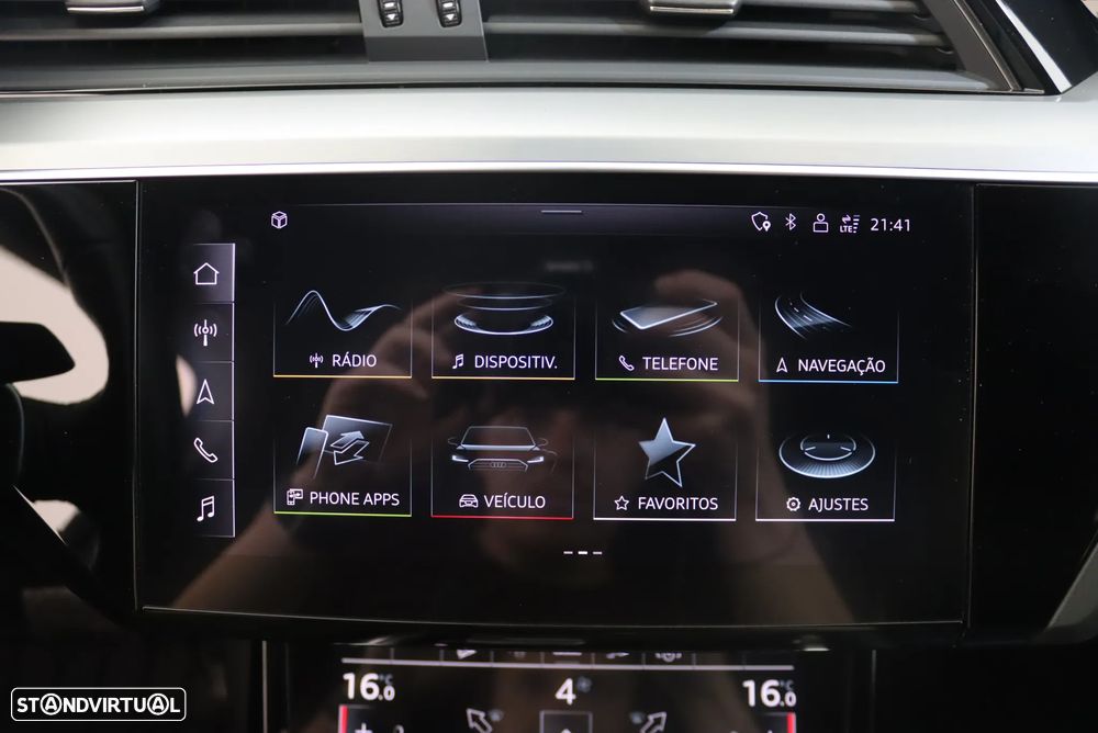 Audi e-tron 55 quattro S line - 38