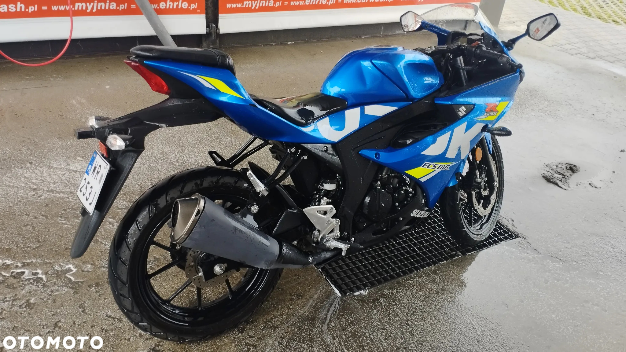 Suzuki GSX-R - 4