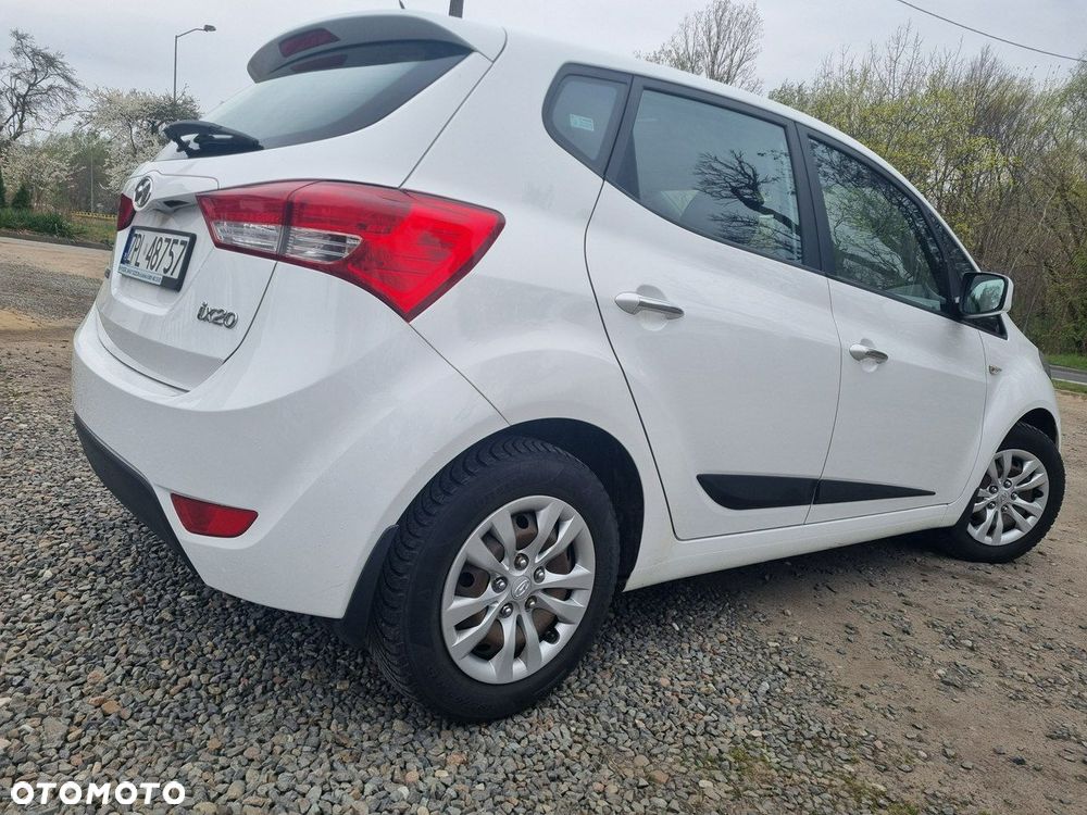 Hyundai ix20 - 10