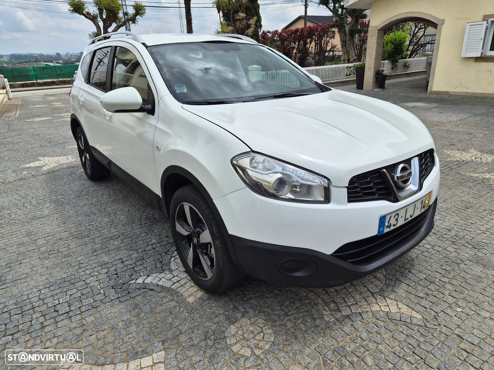 Nissan Qashqai +2 1.5 dCi Tekna Premium 17 - 2