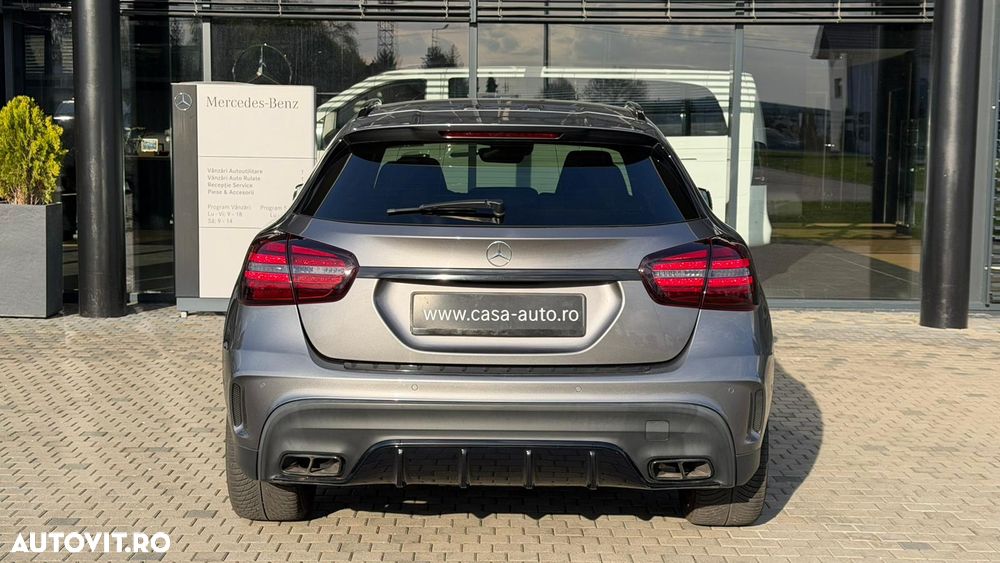 Mercedes-Benz GLA - 6