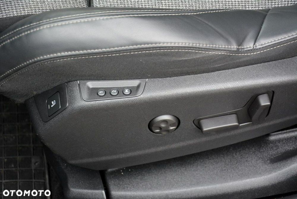 Peugeot 5008 THP 165 EAT6 Stop & Start Allure - 35