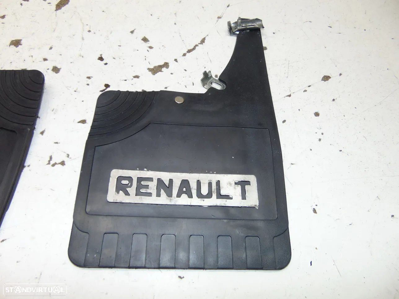 Clássicos palas roda Datsun/Renault - 5