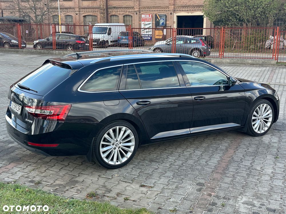 Skoda Superb 2.0 TDI L&K DSG - 5