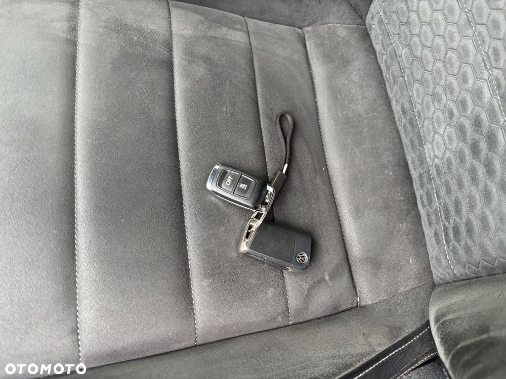 Volkswagen Golf 2.0 TDI BMT GTD - 25