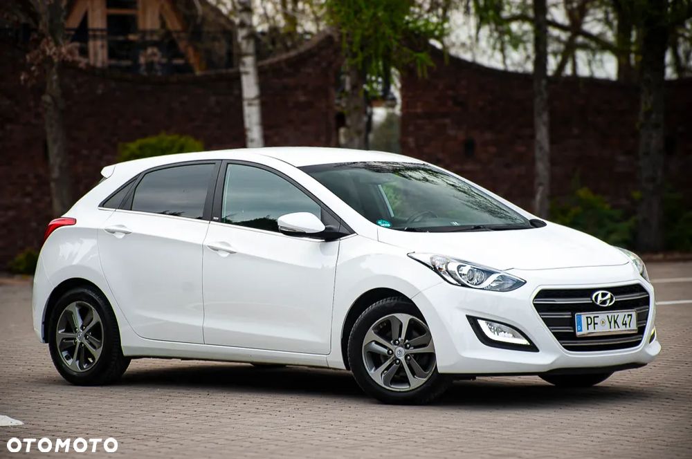 Hyundai i30 1.4 Select - 24