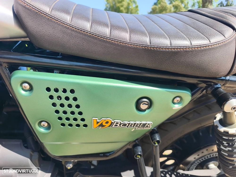 Moto Guzzi V9 Bobber - 12