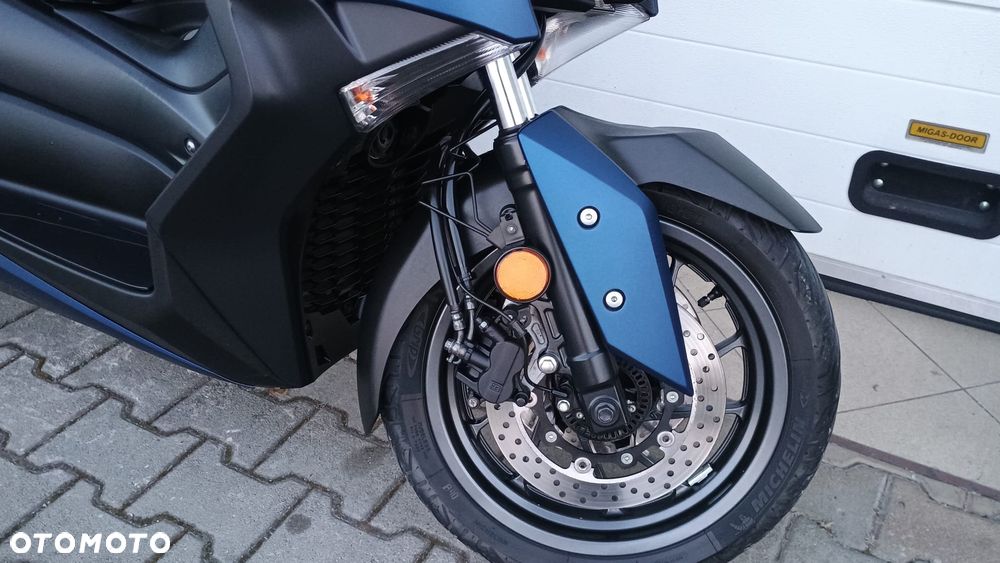 Yamaha X-max - 25