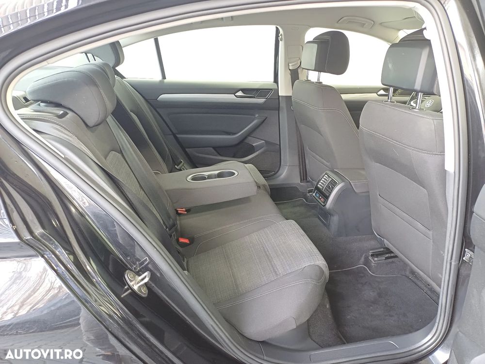 Volkswagen Passat 1.5 TSI OPF DSG Elegance - 36