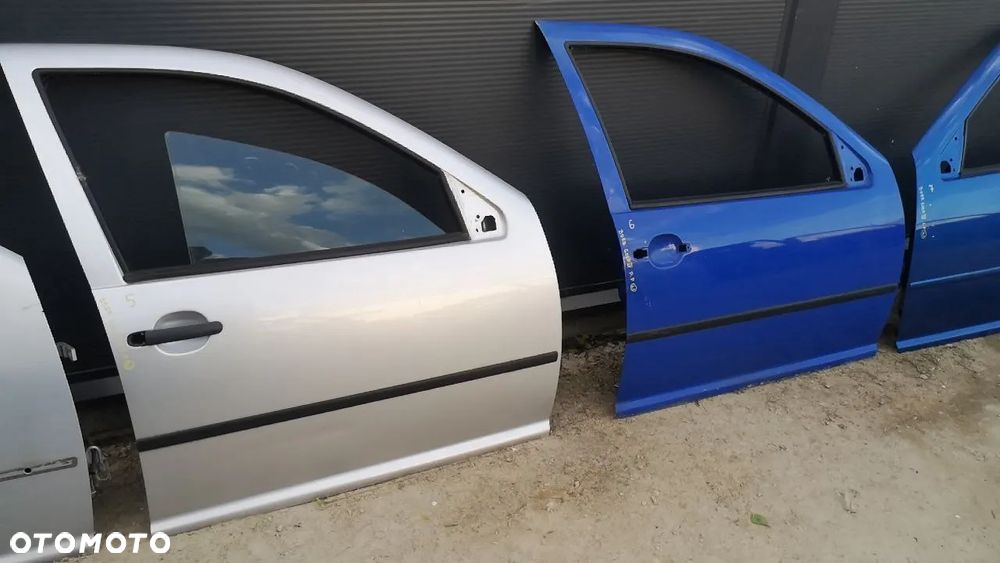 VOLKSWAGEN GOLF IV 4 HB / BORA DRZWI / KLAPA BAGAŻNIKA (dostępne wiele sztuk) - 5