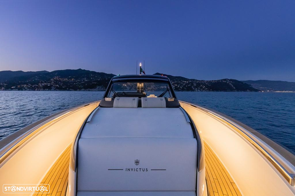 Invictus Yachts TT 460 - 2