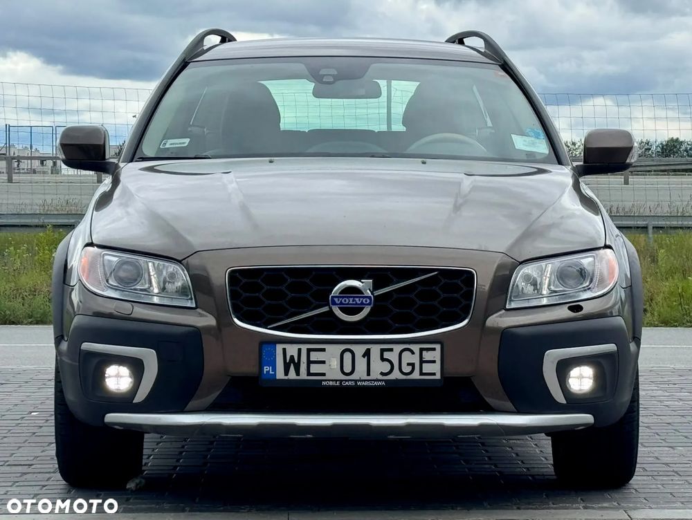 Volvo XC 70 T6 AWD Momentum - 2