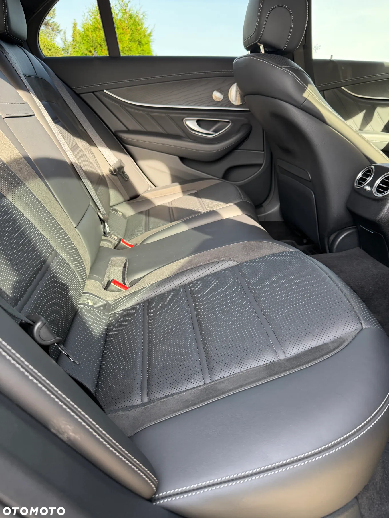 Mercedes-Benz Klasa E AMG 53 4-Matic+ - 27
