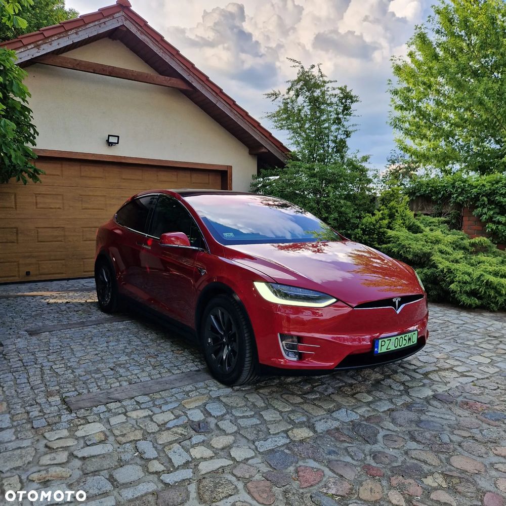 Tesla Model X 75 D - 18