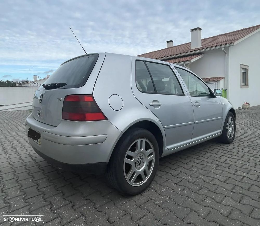 VW Golf 1.9 TDi Highline - 4