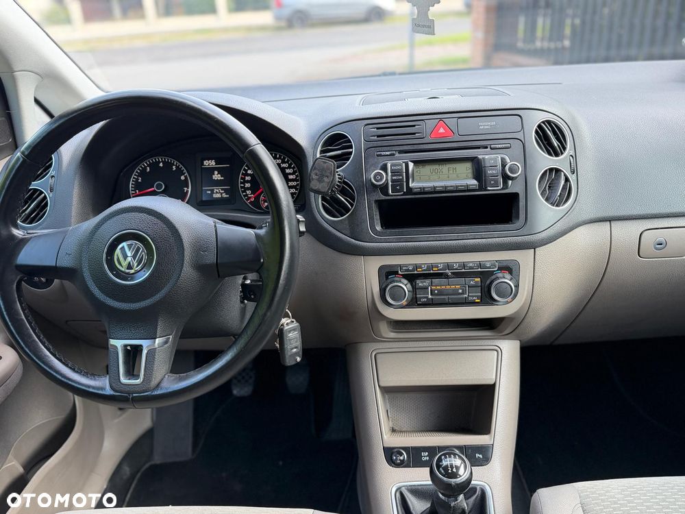 Volkswagen Golf Plus - 32