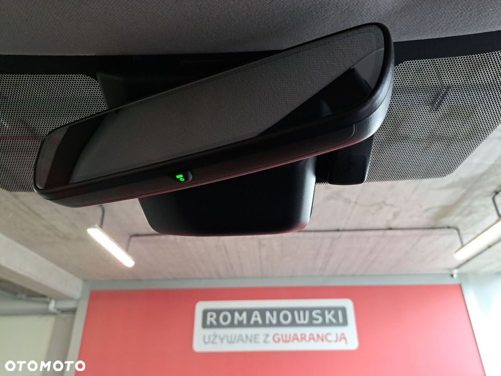 Toyota Corolla 1.8 Hybrid Comfort - 32